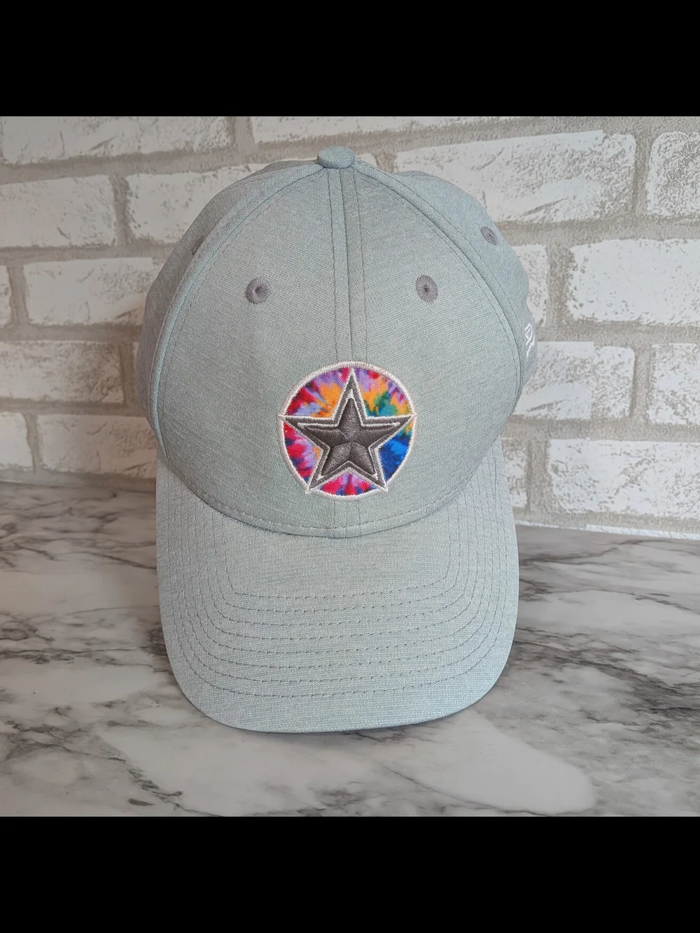 New Era 9FORTY Dallas Cowboys NFL Crucial Catch Intercept Cancer Snapback Hat - Picture 1 of 7